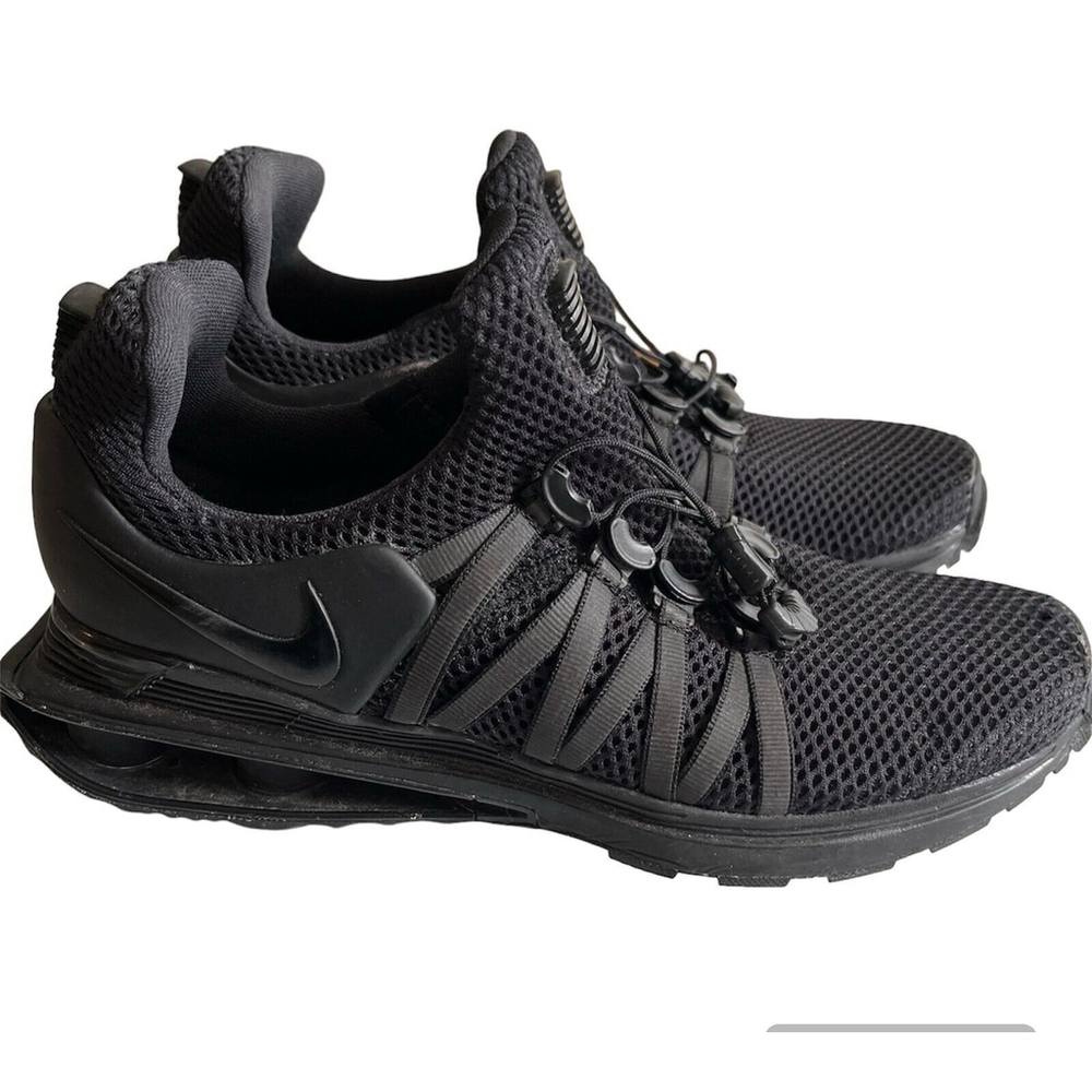 Nike Women’s Shox Gravity Black Fabric Athletic Sneakers size 7.5